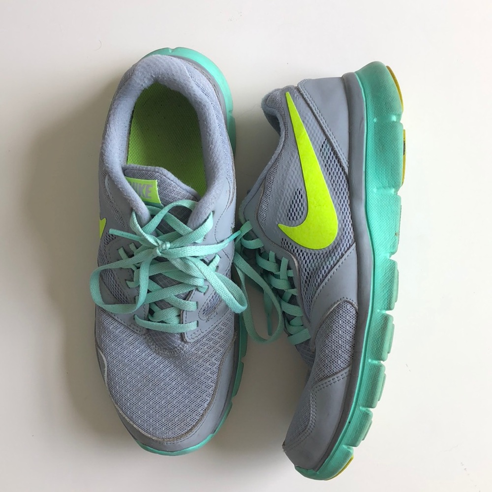 Nike Women’s Tennis Shoes